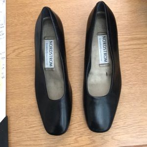 Women’s Nordstrom comfort construction shoes